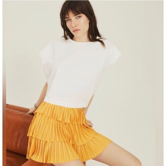 Zara EUC Pleated Mustard Yellow Mini Skirt Size S Tiered - Picture 1 of 10